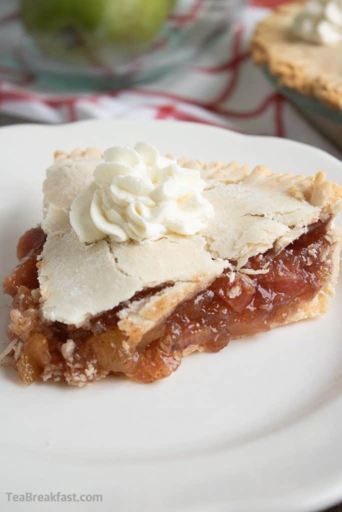 Apple Rhubarb Pie by TeaBreakfast.com
